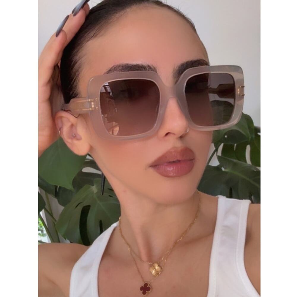 NEW Dior Signature S11I Square Sunglasses in Milky White - Picture 1 of 5